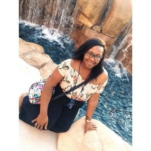 Meet your Posher, Tiffany